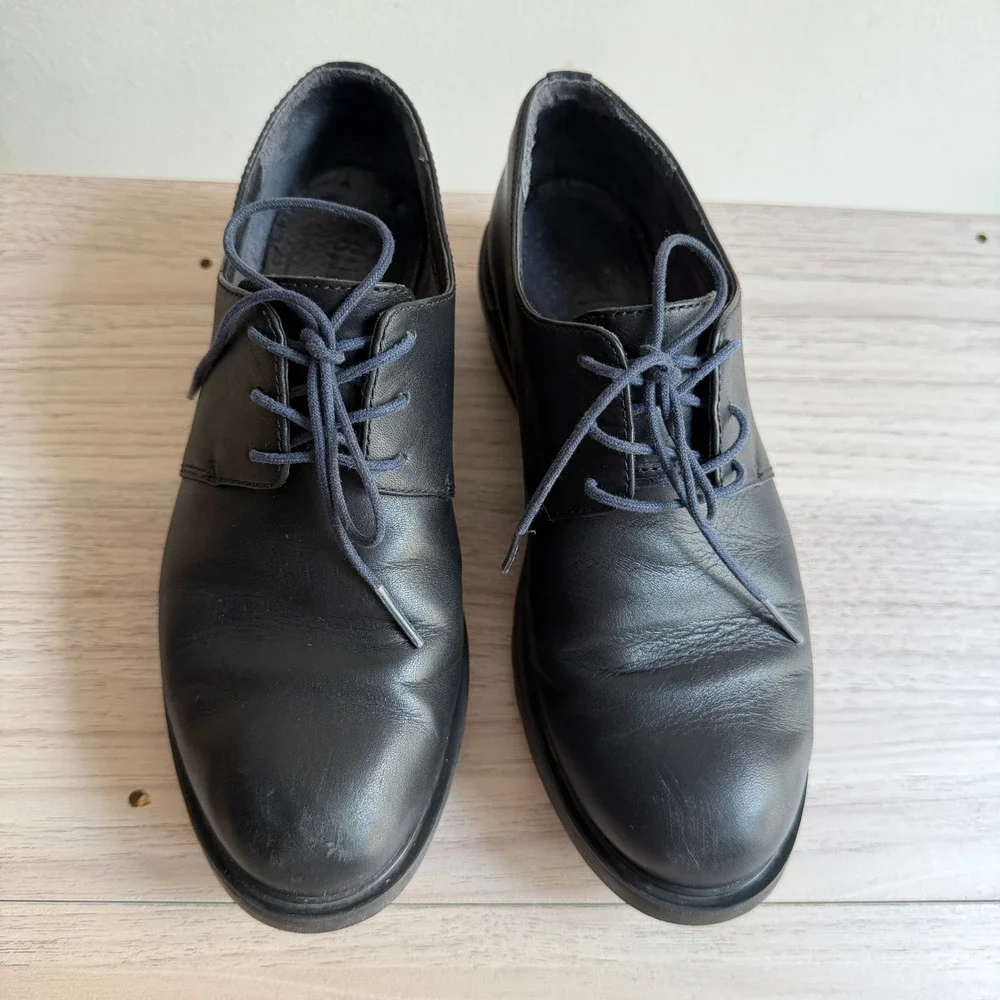 Camper smooth black